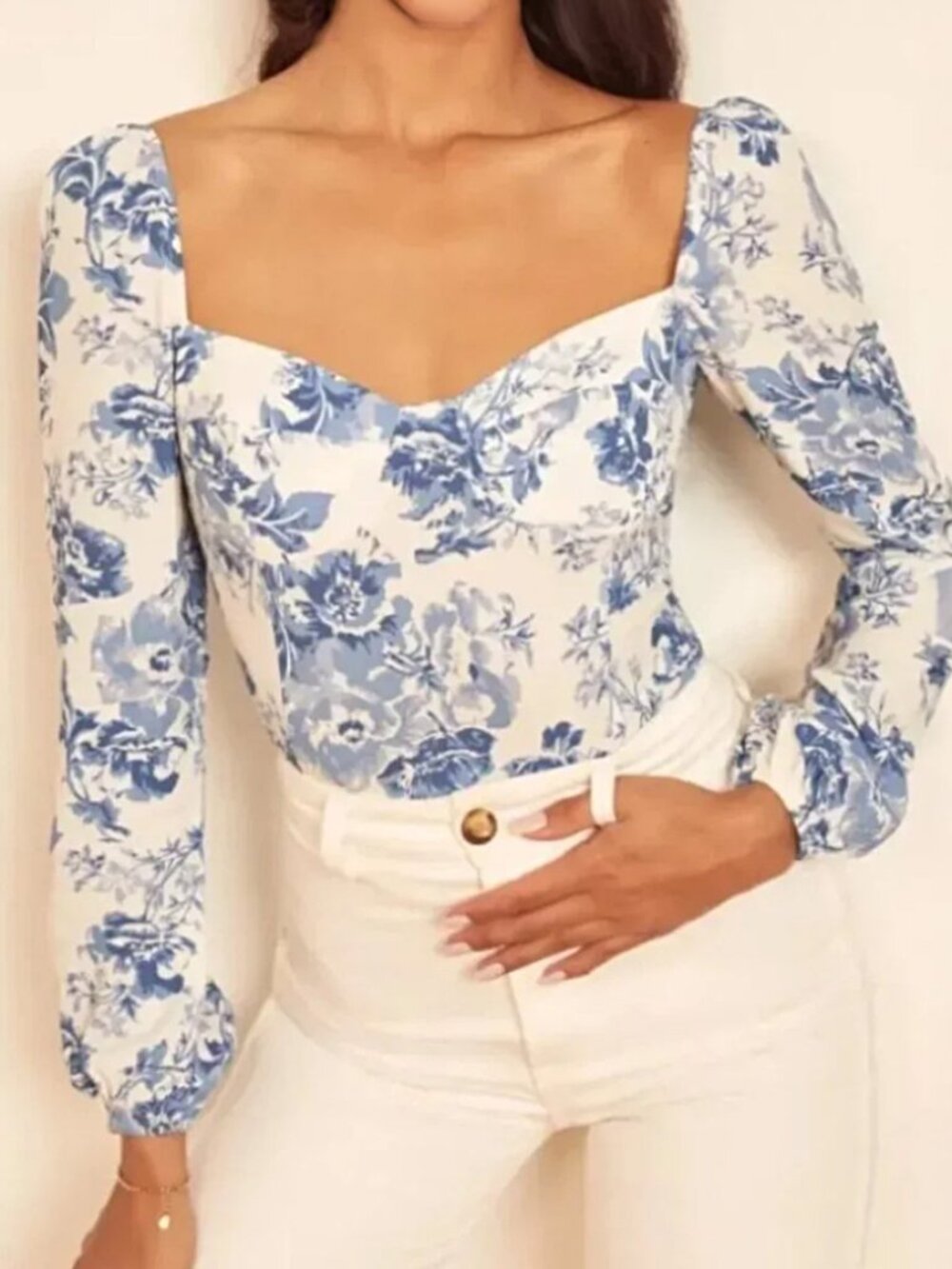 Reformation Reign Top in Olympia Blue White Floral Size 6
